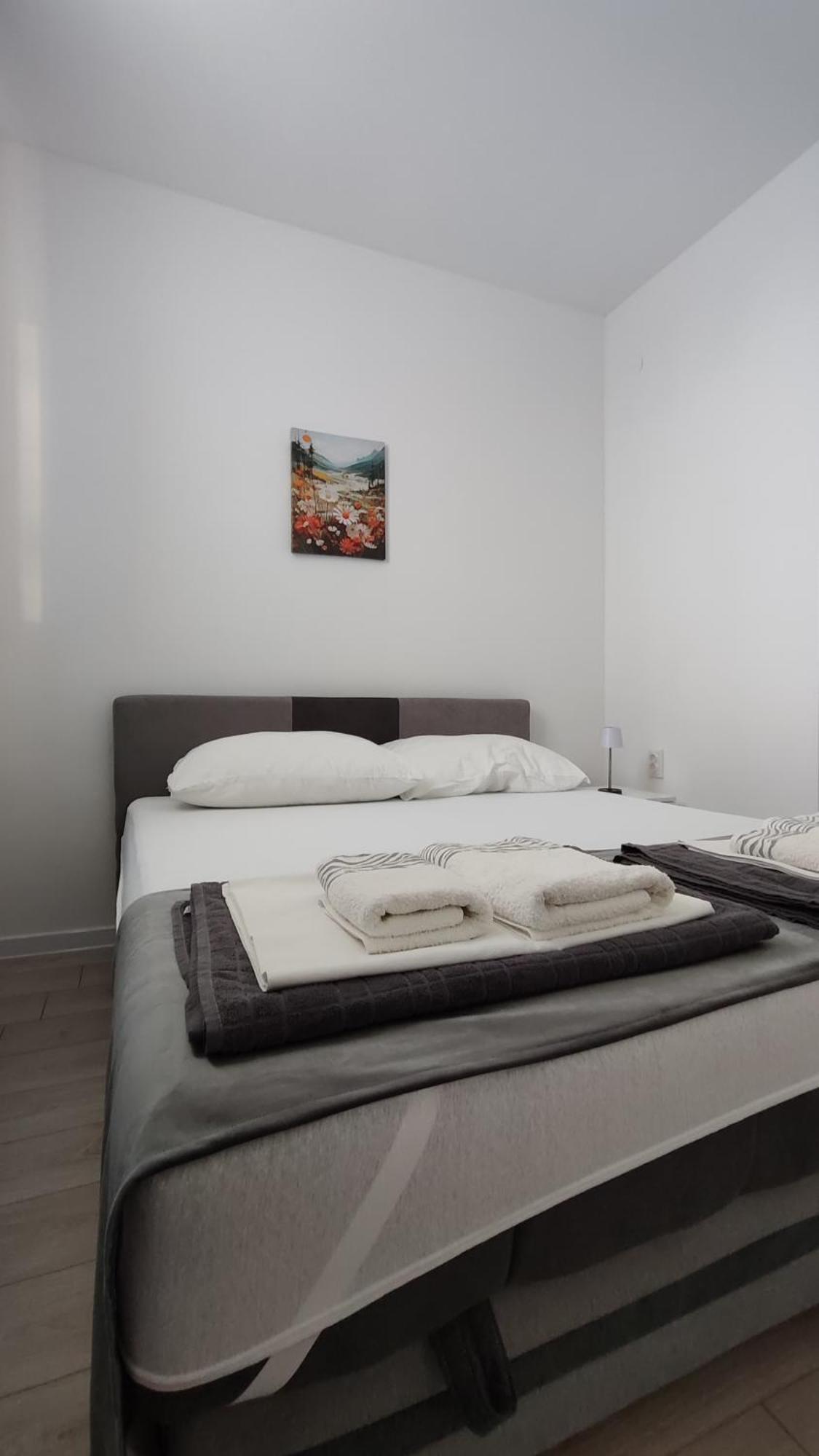Apartments Glibic Zaostrog Luaran gambar
